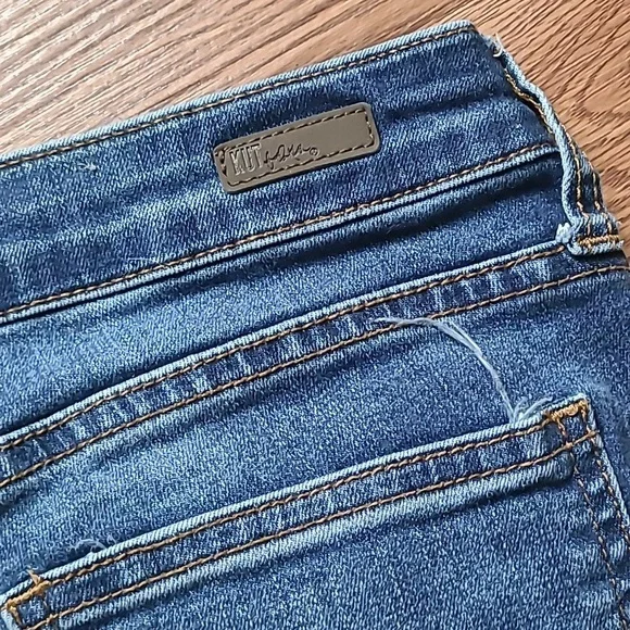 Kut From The Kloth Kick Flare Capri Dark Blue Jean Stretch Womens Size 10 - Picture 10 of 14